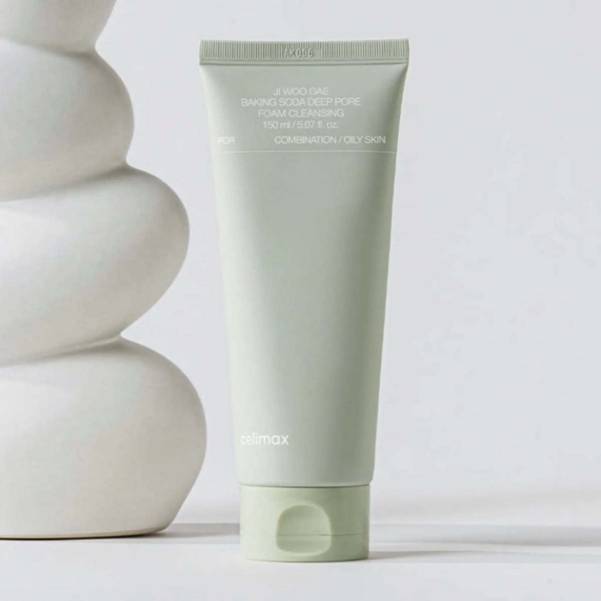 CELIMAX Ji Woo Gae Baking Soda Deep Pore Foam Cleansing 150ml